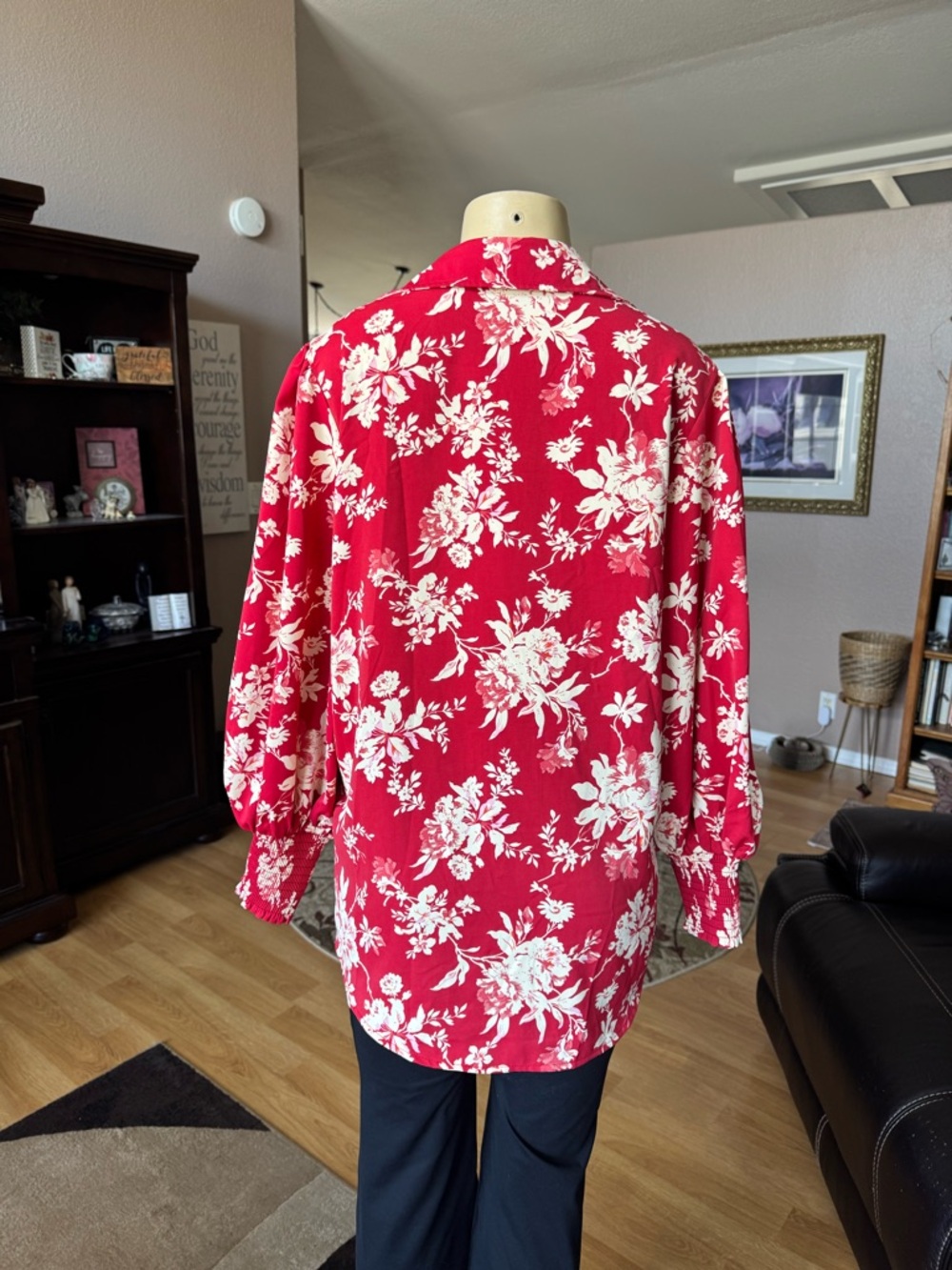 Boutique red & white floral long sleeves button up blouse-size XL - Picture 2 of 9